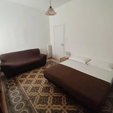 Essential & Parking In Centro Citta Con Parcheggio Privato E Wifi בית הארחה פוטנצה